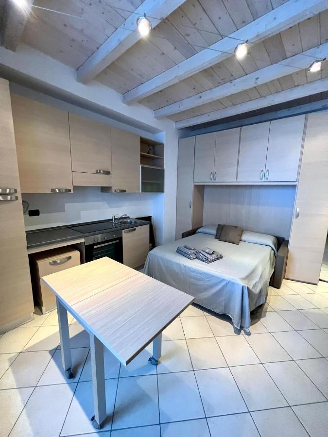 Rossi Lake Couple Oliveto Lario Екстер'єр фото